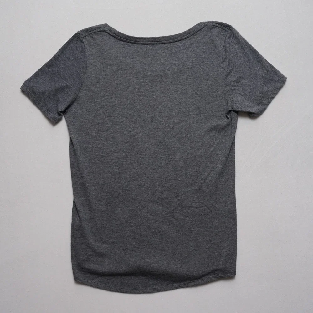 Nike NY Yankees Womens Medium Gray Dri Fit Shirt MLB‎ Athletic Tee